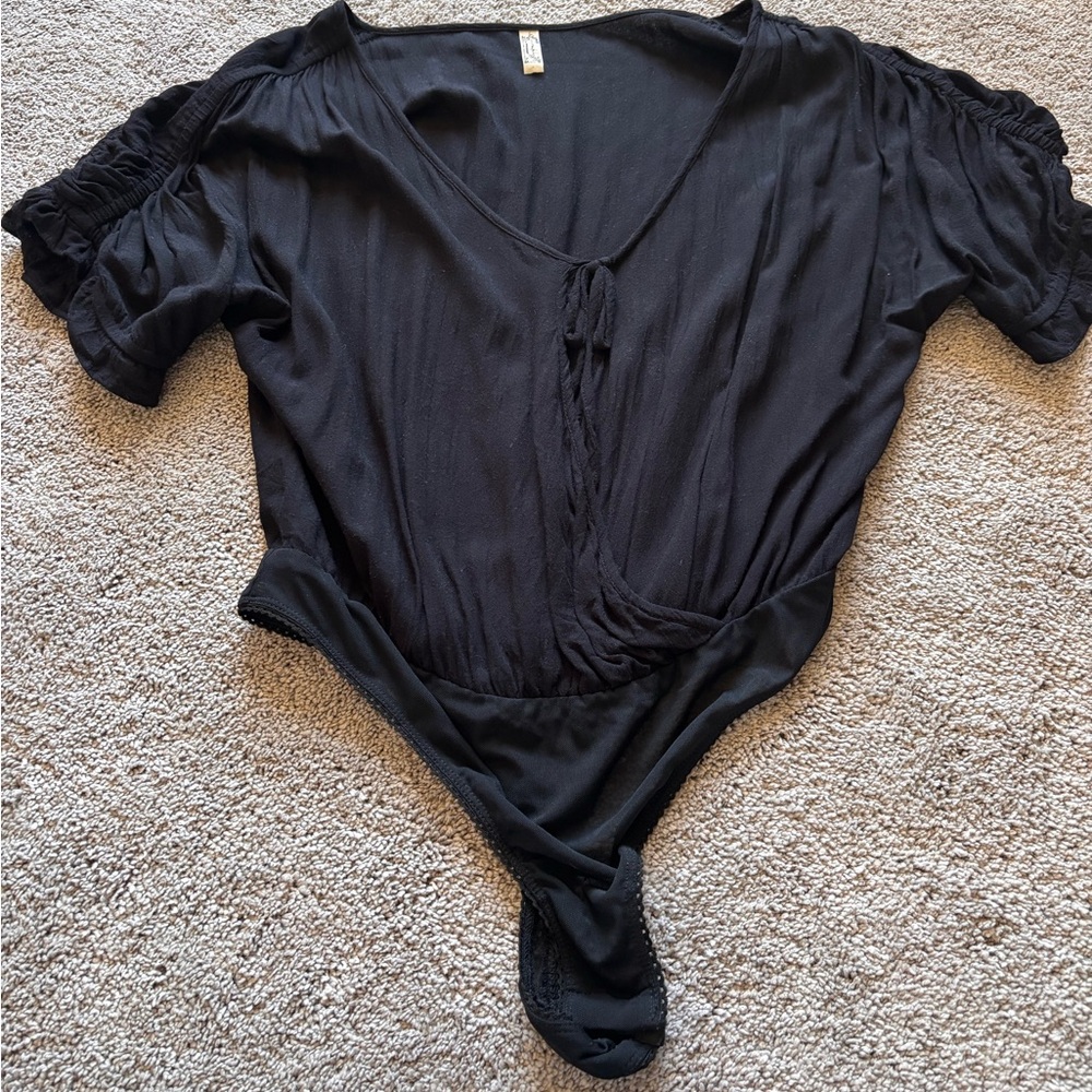 Free People Black V-Neck Short Sleeve Bodysuit